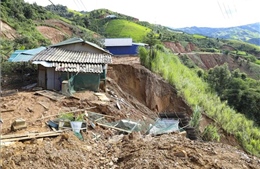 Chậm nhất tháng 9 phải bố trí đất, xây dựng lại nhà ở cho các hộ bị mất nhà do thiên tai