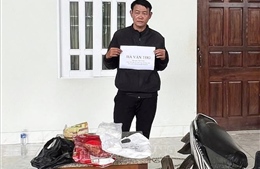 Quảng Ngãi: Bắt đối tượng vận chuyển 1kg ma túy tổng hợp dạng đá