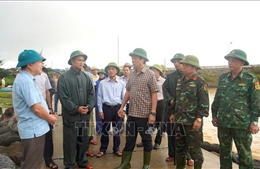 Lãnh đạo tỉnh Quảng Trị kiểm tra công tác ứng phó với bão số 10