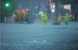 Ảnh hưởng bão số 10: Hà Nội khó giải &#39;bài toán&#39; tiêu thoát nước khi có mưa lớn kéo dài