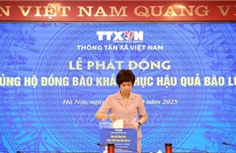 Thông tấn xã Việt Nam quyên góp ủng hộ đồng bào khắc phục hậu quả bão lũ