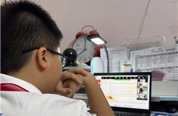 Mưa lớn, các trường học Hà Nội thông báo khẩn cho học sinh học trực tuyến