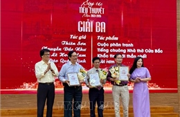 Trao giải Cuộc thi Sáng tác tiểu thuyết Thời báo Văn học Nghệ thuật lần thứ I