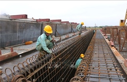 Gỡ &#39;bài toán&#39; vật liệu, nỗ lực thi công trên cao tốc Châu Đốc - Cần Thơ - Sóc Trăng