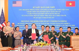 Việt Nam - Hoa Kỳ ký kết hợp tác về tăng cường khắc phục hậu quả chiến tranh
