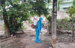 Tập trung tiêu độc, khử trùng để phòng dịch bệnh sau mưa lũ