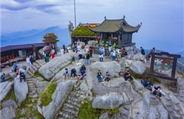 Vẻ đẹp hùng vĩ của non thiêng Yên Tử - Cơ hội phát triển du lịch vươn tầm quốc tế