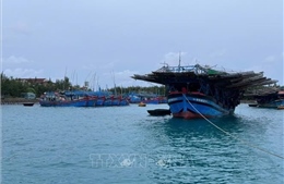 Người dân và tàu thuyền trên vùng biển Trường Sa an toàn