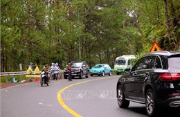 Đèo Mimosa sạt lở nghiêm trọng, phân luồng xe hướng khác vào trung tâm Đà Lạt