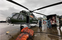 Triển khai trực thăng tiếp tế cho vùng ngập tại Gia Lai, Đắk Lắk