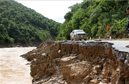Nghệ An nỗ lực khôi phục hạ tầng giao thông sau bão lũ