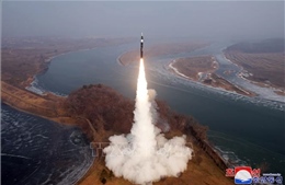 Triều Tiên thử tên lửa phòng không tầm xa mới