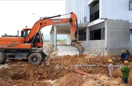 Ngày đầu năm mới rộn ràng trên các công trường trọng điểm