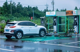 Hàn Quốc cải cách trợ cấp chuyển đổi xe xăng sang xe điện