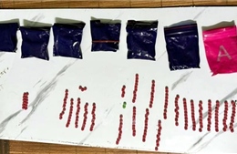 Bắt hai đối tượng mua bán gần 1.200 viên ma túy tổng hợp