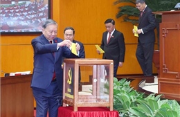 Ban Chấp hành Trung ương Đảng khóa XIV bỏ phiếu bầu Tổng Bí thư