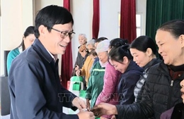 Chăm lo Tết cho các hộ nghèo, gia đình chính sách