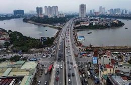 Cửa ngõ Thủ đô đông kín trong ngày đầu kỳ nghỉ Tết Nguyên đán