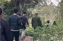 Đưa 4 du khách lạc rừng Tây Yên Tử về nơi an toàn