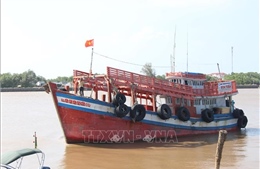 Cà Mau quyết tâm cùng cả nước gỡ thẻ vàng IUU