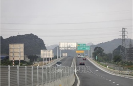 Bộ Xây dựng thống nhất mức thu phí 5 tuyến cao tốc Bắc - Nam phía Đông