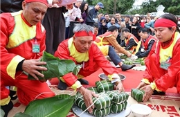 Sôi nổi hội thi bánh chưng, bánh giầy