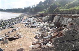 Quảng Trị khẩn trương khắc phục sạt lở kè biển gần Địa đạo Vịnh Mốc