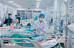 Nghị quyết 72-NQ/TW: Xây 'lá chắn' phòng dịch từ sớm, từ xa