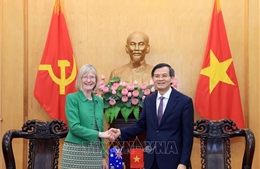 Thúc đẩy hợp tác, đào tạo cán bộ cấp cao với Australia và Ấn Độ