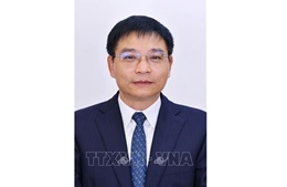 Bàn giao công tác giữa Phó Thủ tướng Nguyễn Văn Thắng và Bộ trưởng Tài chính Ngô Văn Tuấn