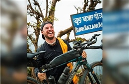 Hành trình kỷ lục chinh phục 'nóc nhà thế giới'