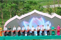 Khánh thành công trình Thác 9 tầng tại quê hương Bác Hồ