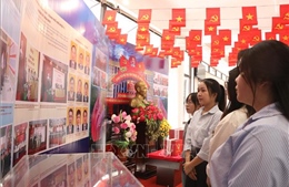 Triển lãm 'Ngày hội non sông - Lá phiếu của niềm tin và trách nhiệm'