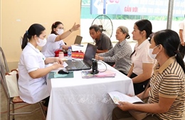 Ninh Bình: Ra quân khám sức khỏe định kỳ, khám sàng lọc miễn phí cho người dân