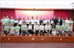 Kế thừa kiên định truyền thống cách mạng Việt Nam và Trung Quốc