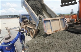 Tăng tốc thi công nâng cấp sân bay Liên Khương khi mùa mưa cận kề