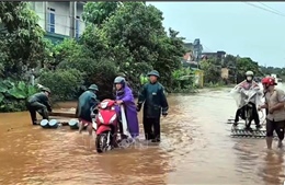 Mưa lớn kèm dông, sét khiến 2 người thương vong tại Tuyên Quang