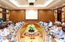 Lấy hiệu quả thực chất và sản phẩm cụ thể làm thước đo