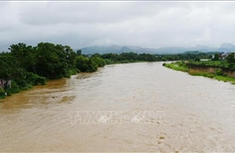Nước sông Cầu qua Thái Nguyên lên nhanh do mưa lớn