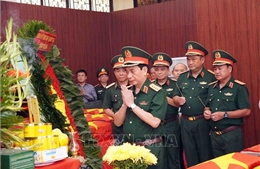Đại tướng Phan Văn Giang kiểm tra công tác tìm kiếm hài cốt liệt sĩ tại Công viên Lê Thị Riêng