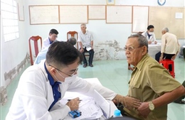 Gần 7.000 người có công được khám bệnh, cấp thuốc miễn phí