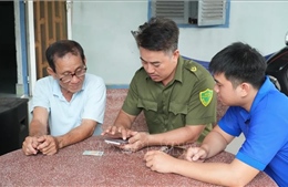 Chính quyền số từ cơ sở - Bài 1: Khi 'Bình dân học vụ số' gõ cửa từng nhà