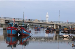Quân đội chủ động ứng phó với áp thấp nhiệt đới trên Biển Đông