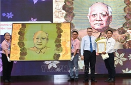 Lan tỏa giá trị tấm gương Chủ tịch Tôn Đức Thắng qua 'Hành trình 20 mùa hoa'