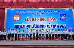 321 học sinh vượt khó được nhận học bổng Lương Định Của 