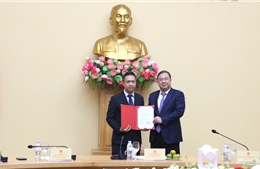 Trao quyết định bổ nhiệm Thứ trưởng Bộ Công Thương Nguyễn Việt Sơn
