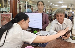 Linh hoạt chuyển đổi số, nâng cao trải nghiệm cho người dân