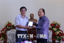 Bàn giao cho Lào bộ phim tài liệu Chủ tịch Suphanouvong với Việt Nam