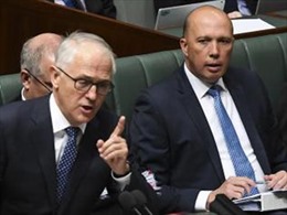 Nhiều quan chức Chính phủ Australia đồng loạt từ chức