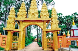 Chùa cổ Phật Lớn tại Kiên Giang